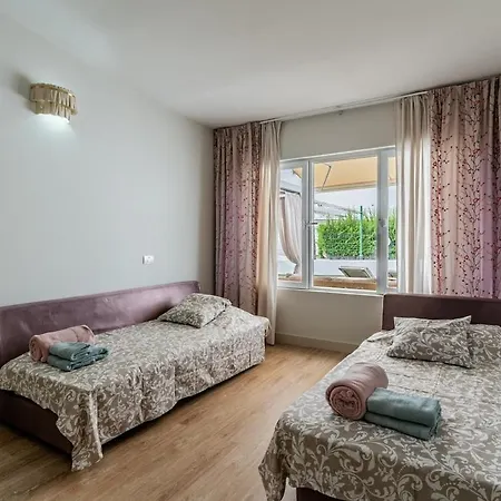 Daire Luxury In *